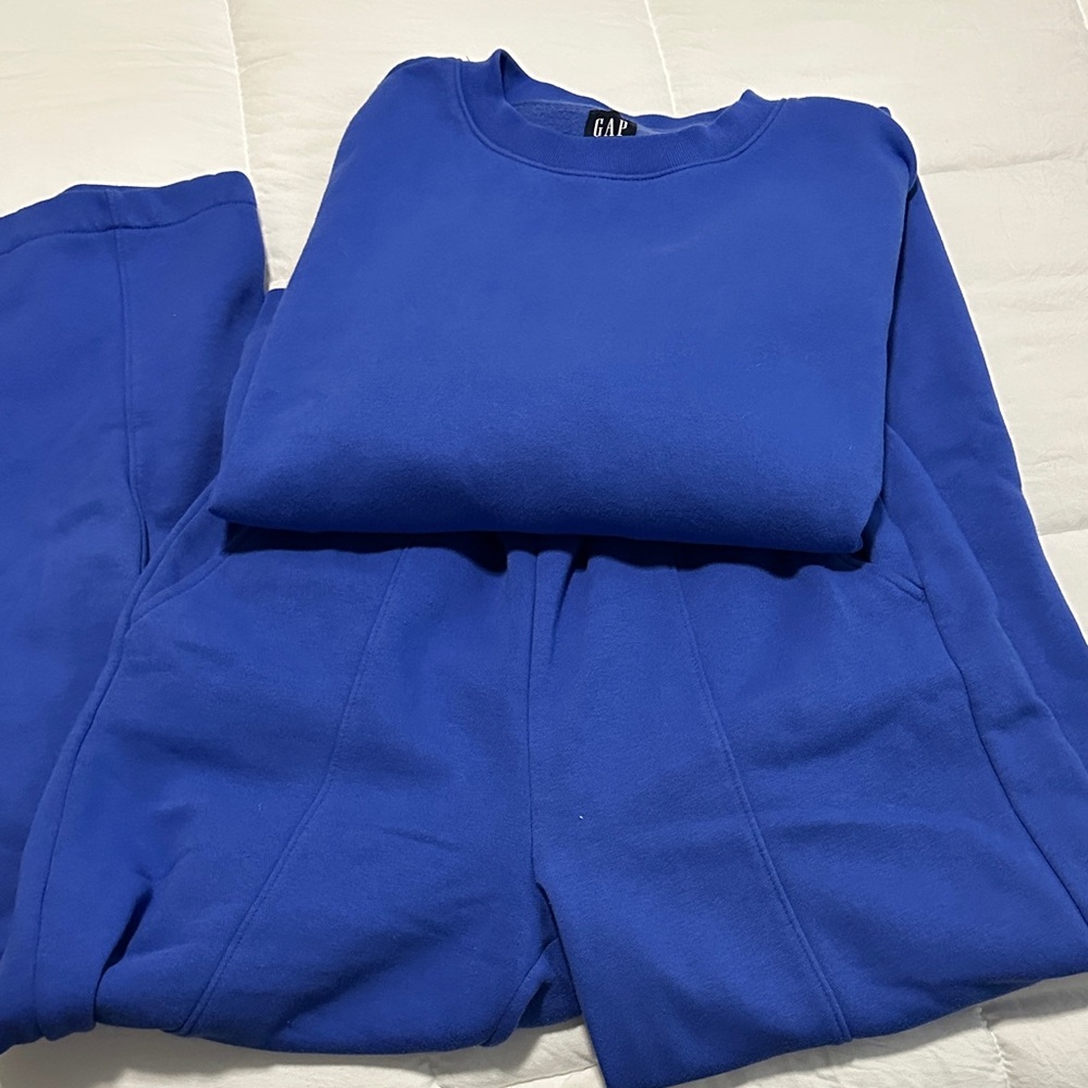 GAP Sweat Set